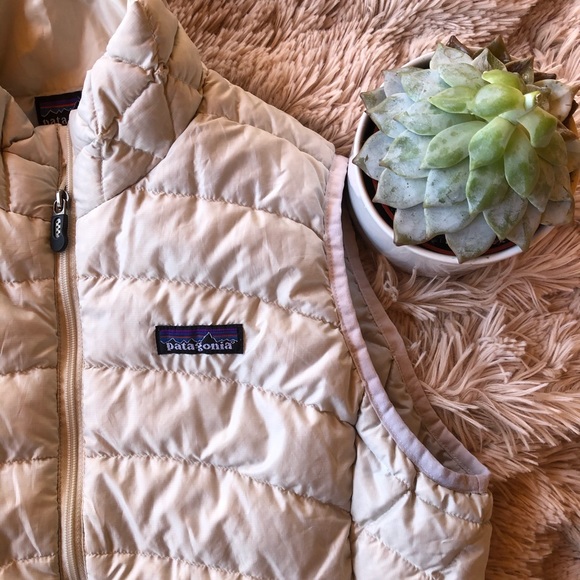 Patagonia Jackets & Blazers - ⛰ W’s Patagonia Down Sweater Vest ⛰